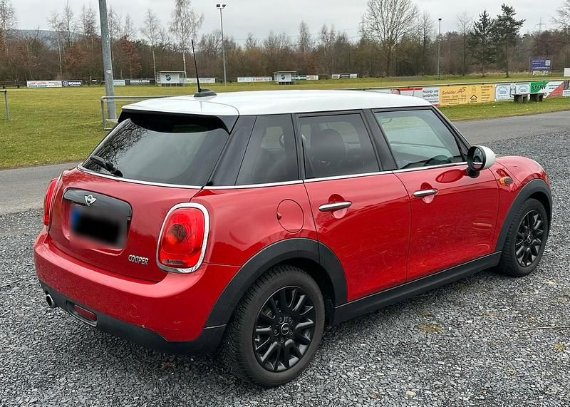 Gebraucht Mini Cooper 136 PS (100 kW) 2017 Rot Kleinwagen