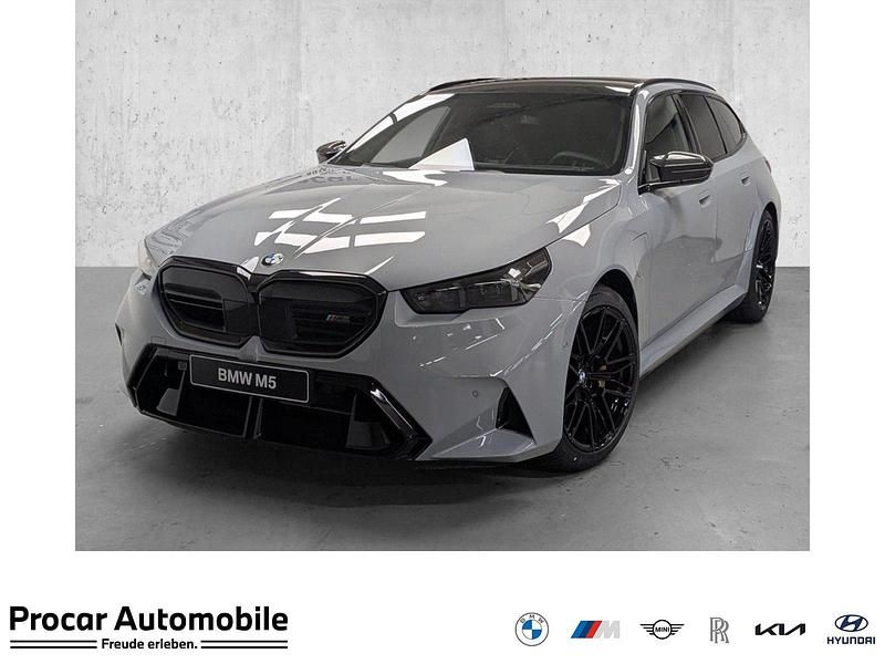 Grau Neu 2025 BMW M5 Performance Kombi | 152.990 € (Etwas zu teuer) - Bild 1/4