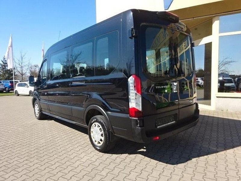 Gebraucht Ford Transit Trend 131 PS (96 kW) 2019 Schwarz Kombi