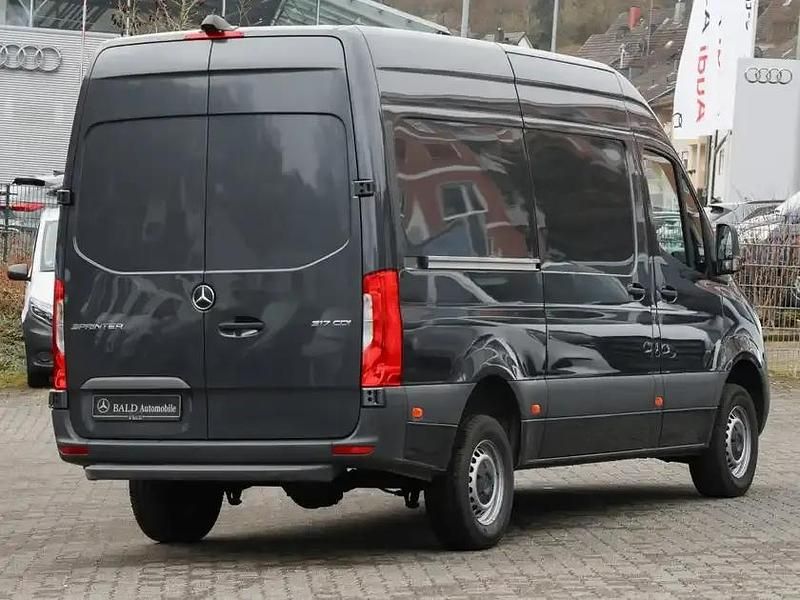 Gebraucht Mercedes Sprinter 170 PS (125 kW) 2023 Tenoritgrau metallic Van