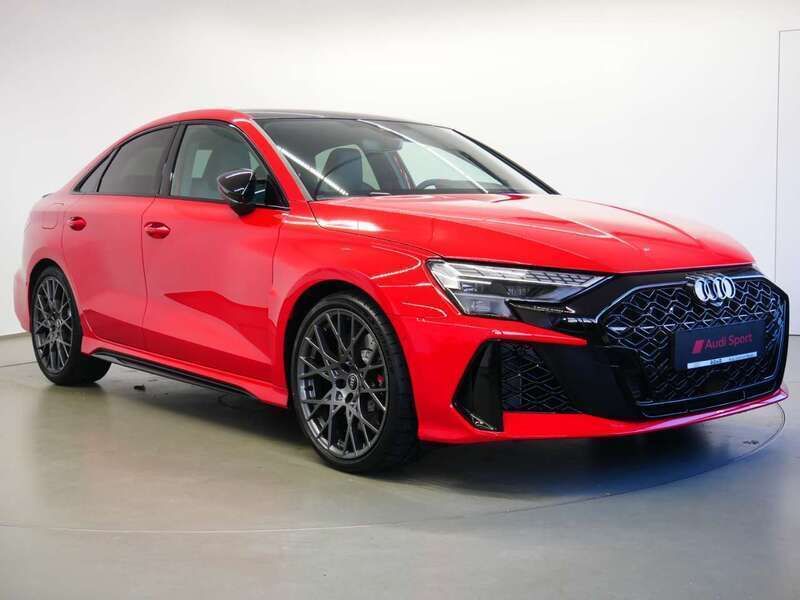 Gebraucht Audi RS3 Ambiente 400 PS (294 kW) 2025 Progressivrot metallic Limousine