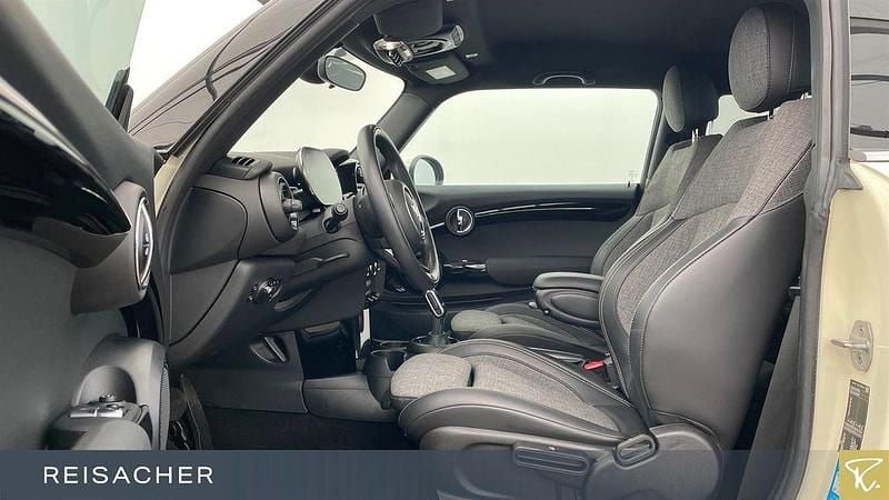 Gebraucht Mini ONE Chili 102 PS (75 kW) 2021 Weiß Kleinwagen