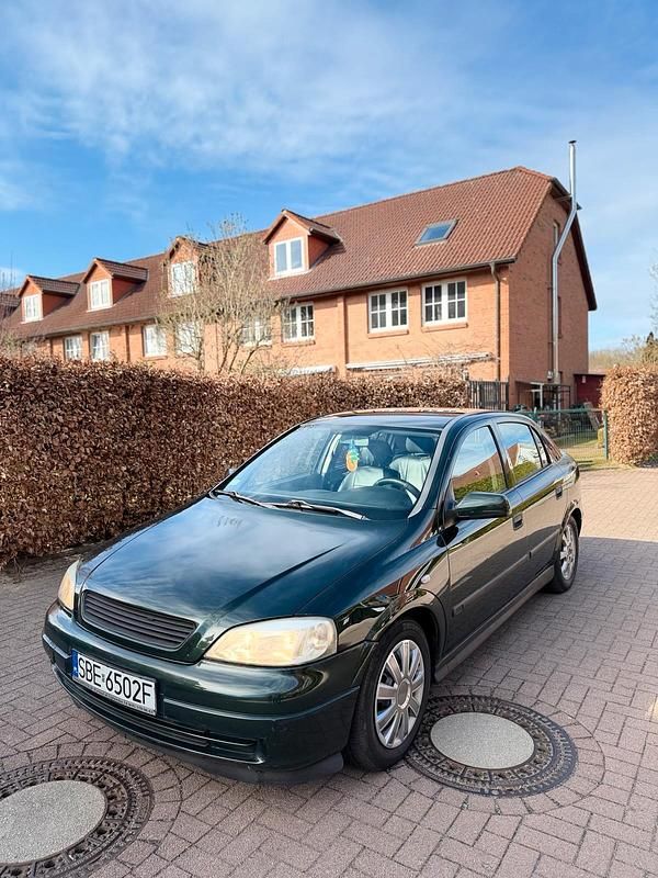 Gebraucht Opel Astra 150 PS (110 kW) 2003 Grün Limousine