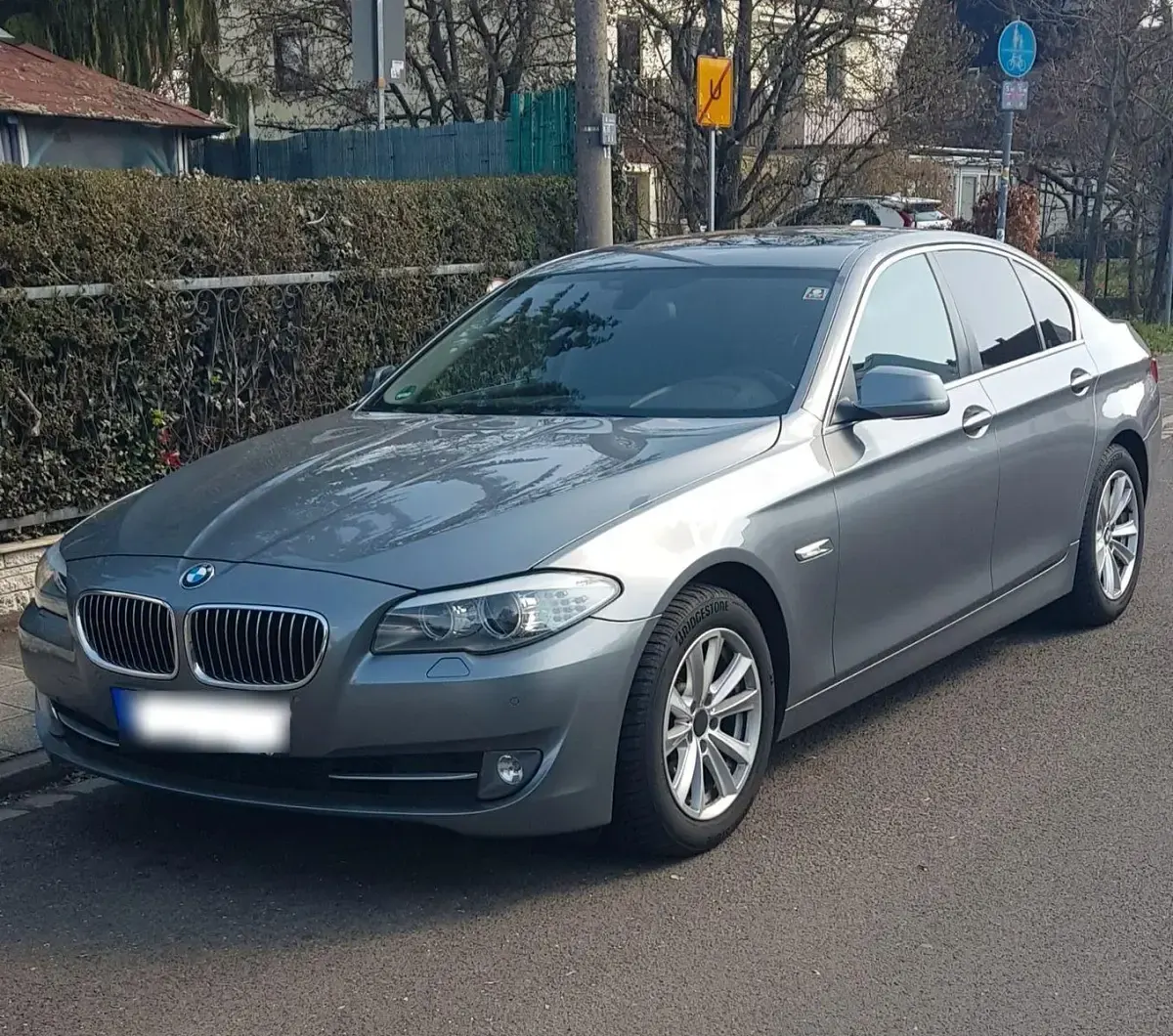Second-hand BMW 520 Efficient Dynamics 184 CP (135 kW) 2012 Gri Berlinǎ
