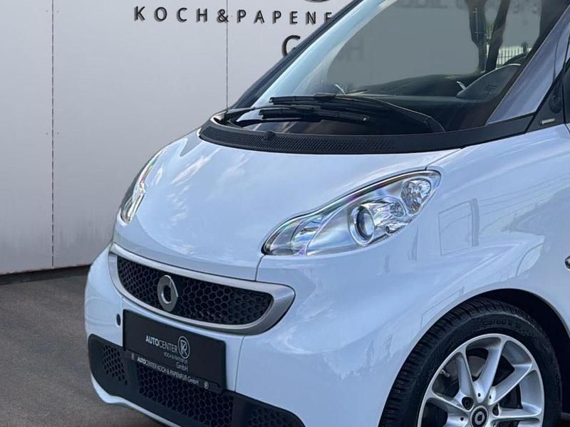 Gebraucht Smart ForTwo Cabrio 71 PS (52 kW) 2014 Weiß Cabrio