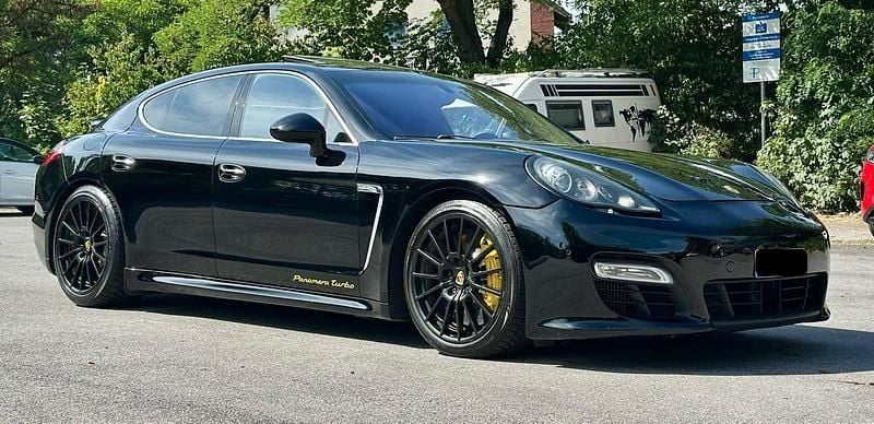 Schwarz Gebraucht 2011 Porsche Panamera Turbo Sport Limousine | 17.999 € (Fairer Preis) - Bild 1/4