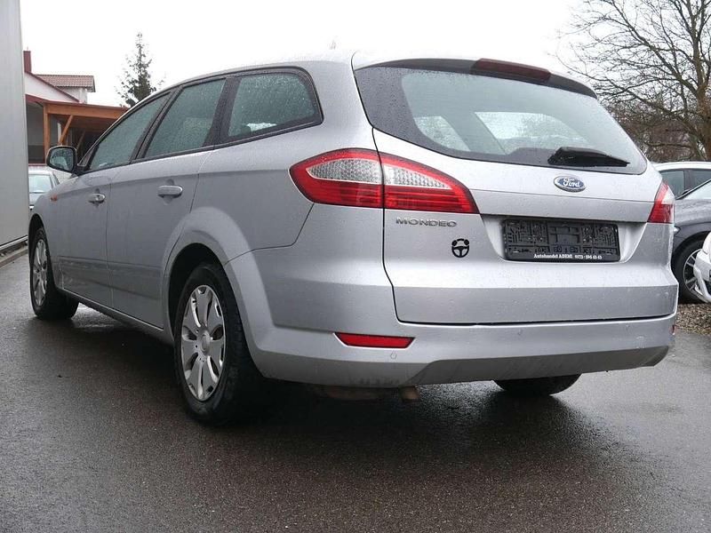 Gebraucht Ford Mondeo Trend 131 PS (96 kW) 2007 Grau Kombi
