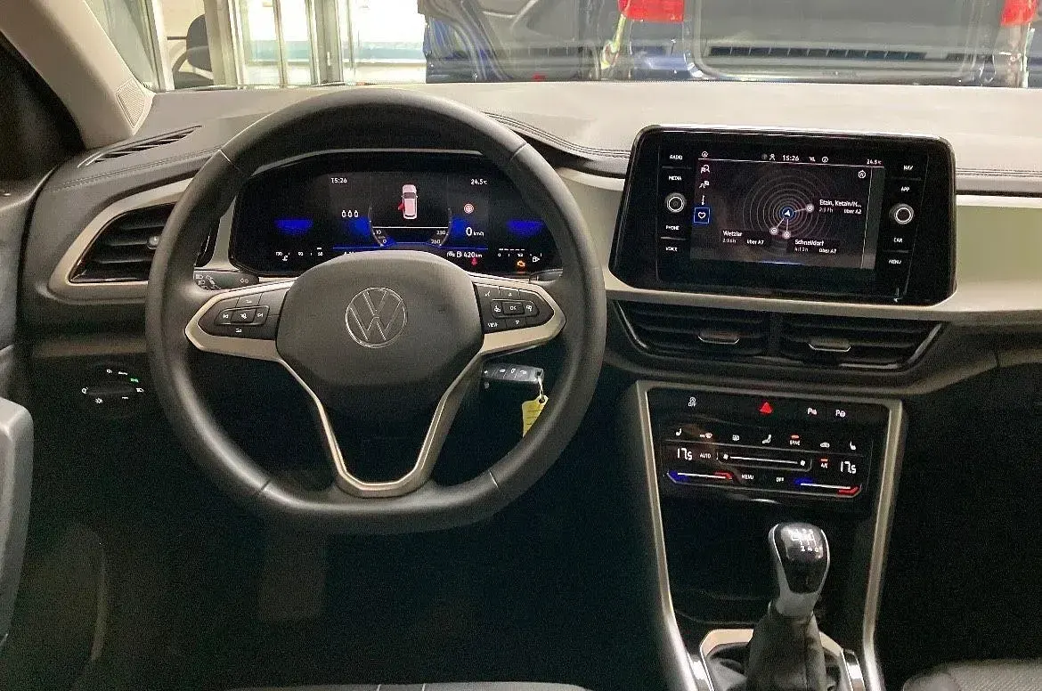 Gebraucht VW T-Roc Life 110 PS (80 kW) 2023 Grau SUV
