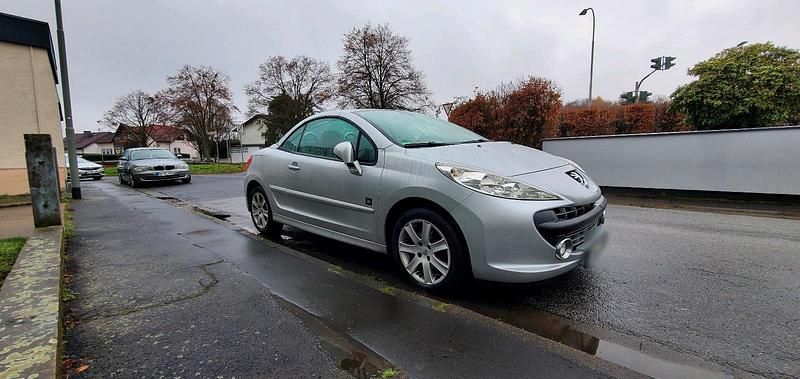 Gebraucht Peugeot 207 CC 120 PS (88 kW) 2009 Cabrio