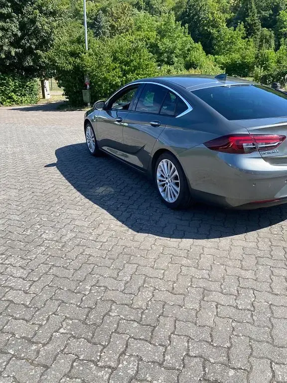 Gebraucht Opel Insignia Innovation 165 PS (121 kW) 2017 Grau Limousine