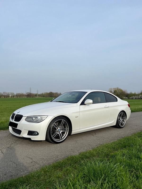 Usata BMW 325 Performance 204 CV (150 kW) 2011 Bianco Coupé