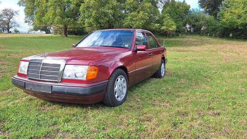 Gebraucht 1993 Mercedes 220 | 5.200 € - Bild 1/4