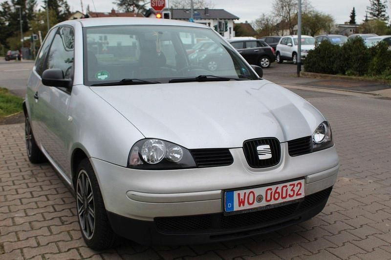Silber Gebraucht 2003 Seat Arosa Prima Kleinwagen | 500 € (Guter Preis) - Bild 1/4