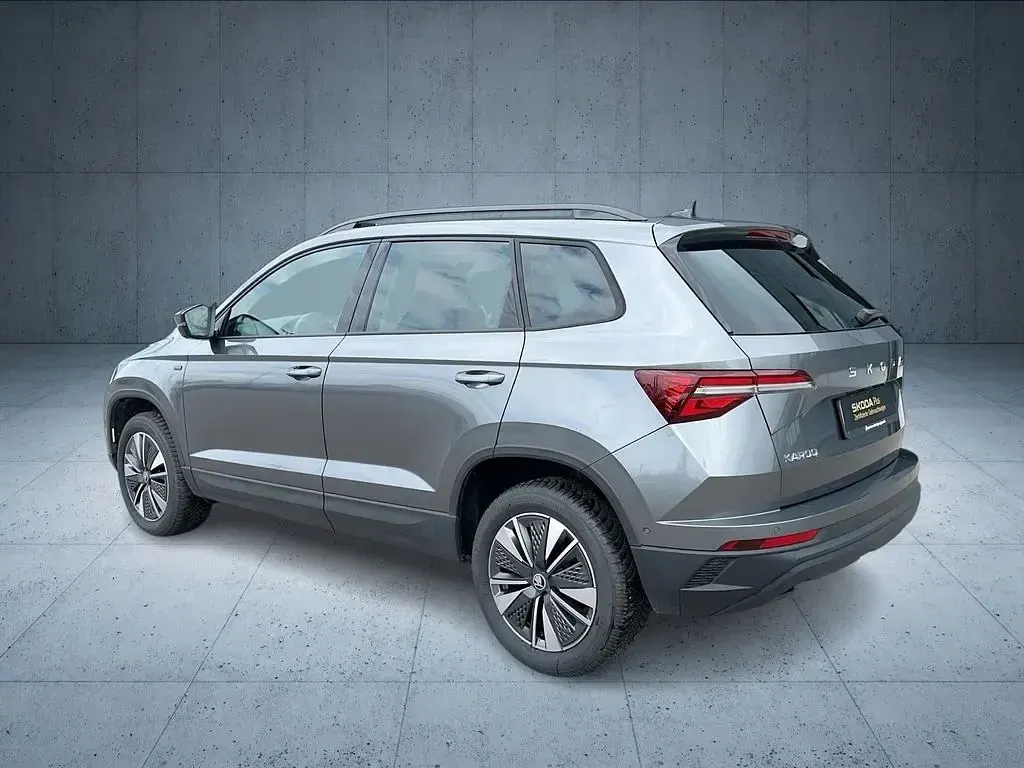Gebraucht Skoda Karoq Tour 150 PS (110 kW) 2025 Graphitegrau metallic SUV