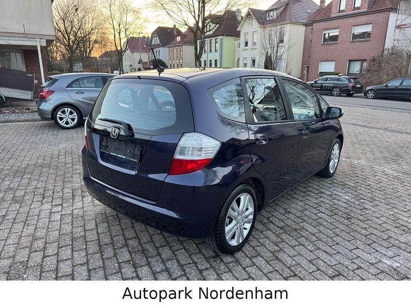 Gebraucht Honda Jazz Exclusive 99 PS (72 kW) 2009 Violet Kleinwagen