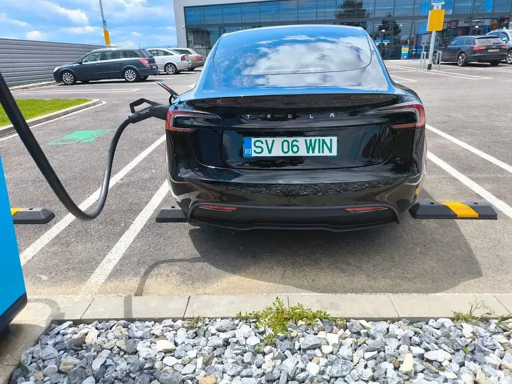 Gebraucht Tesla Model 3 Long Range RWD 224 kW (305 PS) 2025 Schwarz Limousine