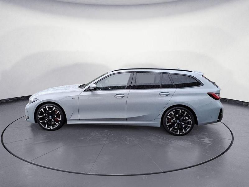 Gebraucht BMW 320 Performance 190 PS (139 kW) 2024 Grau Kombi