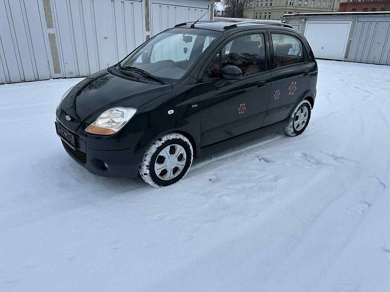 Schwarz Gebraucht 2009 Chevrolet Spark Kleinwagen | 950 € (Superpreis) - Bild 1/4