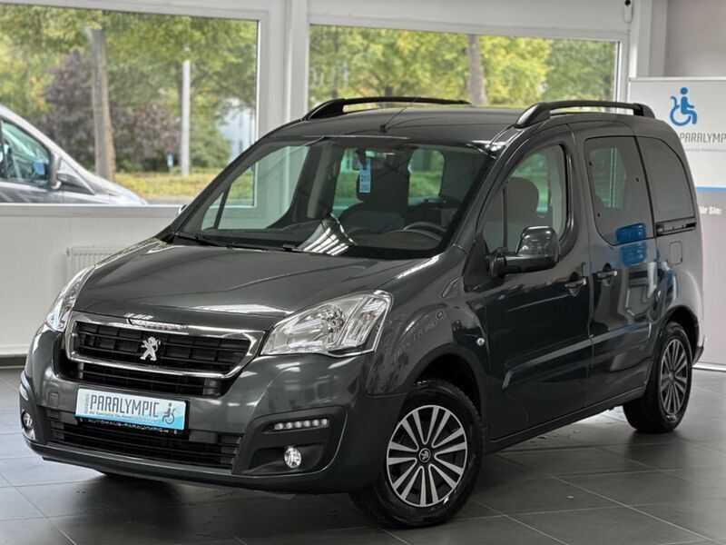 Gebraucht Peugeot Partner Tepee Active 110 PS (80 kW) 2016 Grau Van / Kleinbus