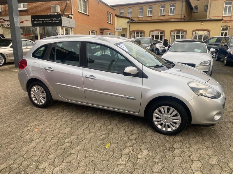 Gebraucht Renault Clio GrandTour Dynamique 75 PS (55 kW) 2011 Grau Kombi