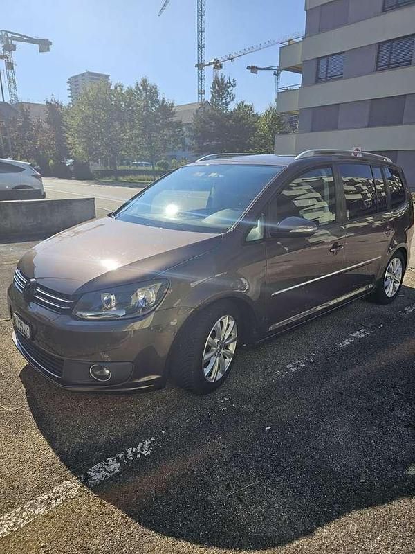 Gebraucht VW Touran 140 PS (102 kW) 2012 Van / Kleinbus