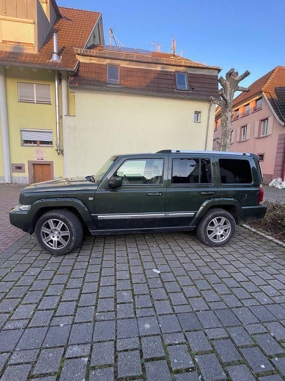 Gebraucht Jeep Commander Overland 218 PS (160 kW) 2009 Grün SUV