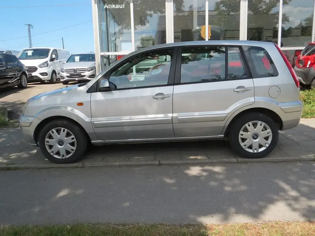 Gebraucht Ford Fusion Style 75 PS (55 kW) 2009 Silber Kleinwagen