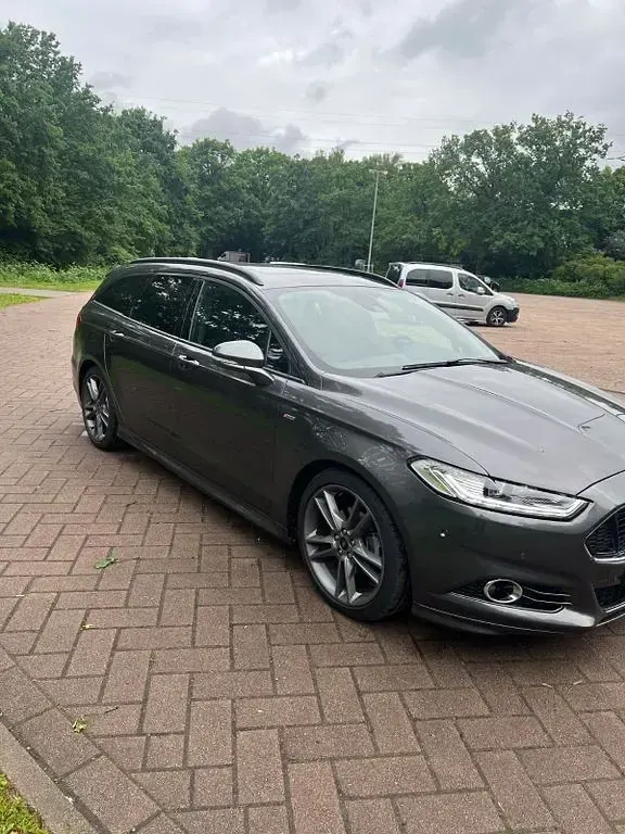 Gebraucht Ford Mondeo ST 241 PS (177 kW) 2018 Grau Limousine