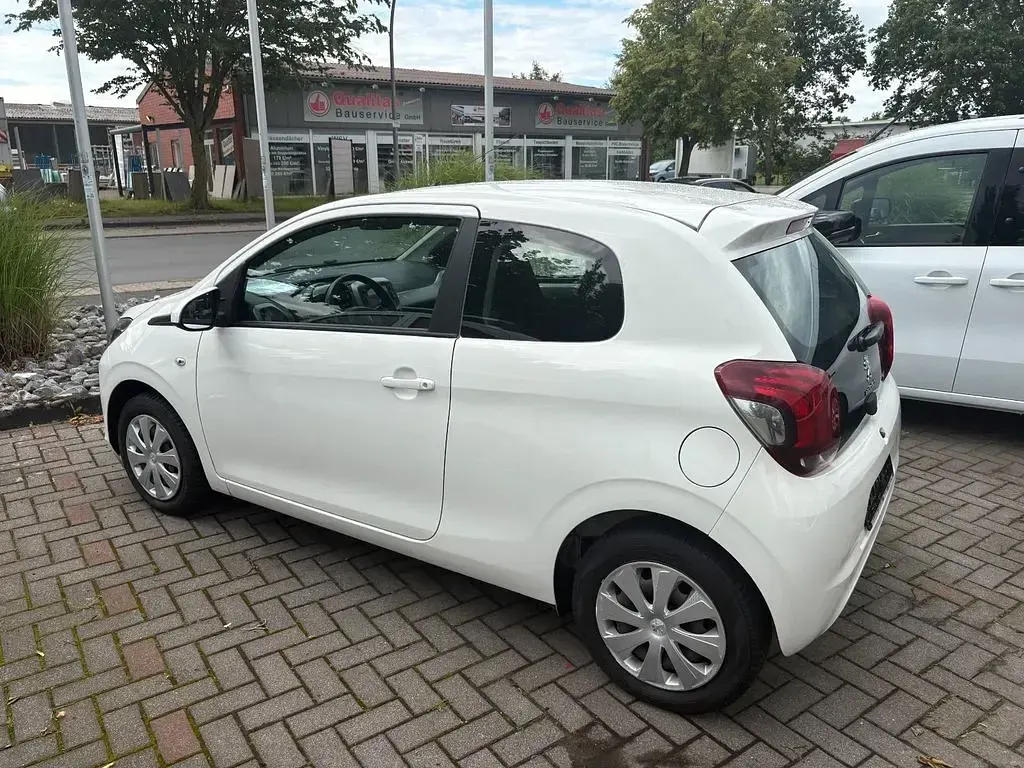 Gebraucht Peugeot 108 Active 69 PS (50 kW) 2015 Kleinwagen