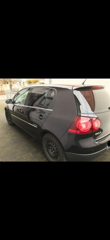 Schwarz Gebraucht 2008 VW Golf V Edition Limousine | 3.590 € (Fairer Preis) - Bild 1/4