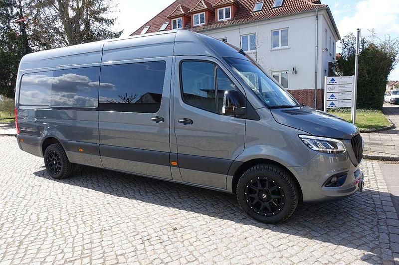 Używany Mercedes Sprinter 190 KM (139 kW) 2019 Szary Van
