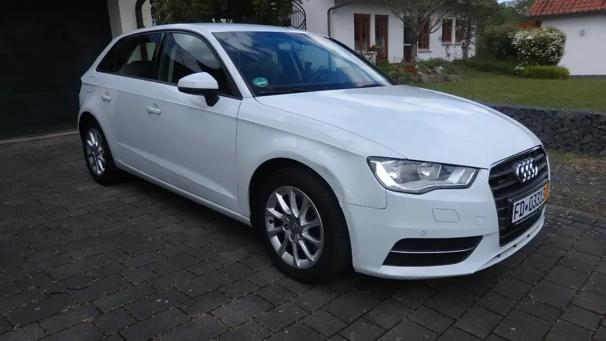 Gebraucht Audi A3 Attraction 185 PS (136 kW) 2014 Weiß Kombi