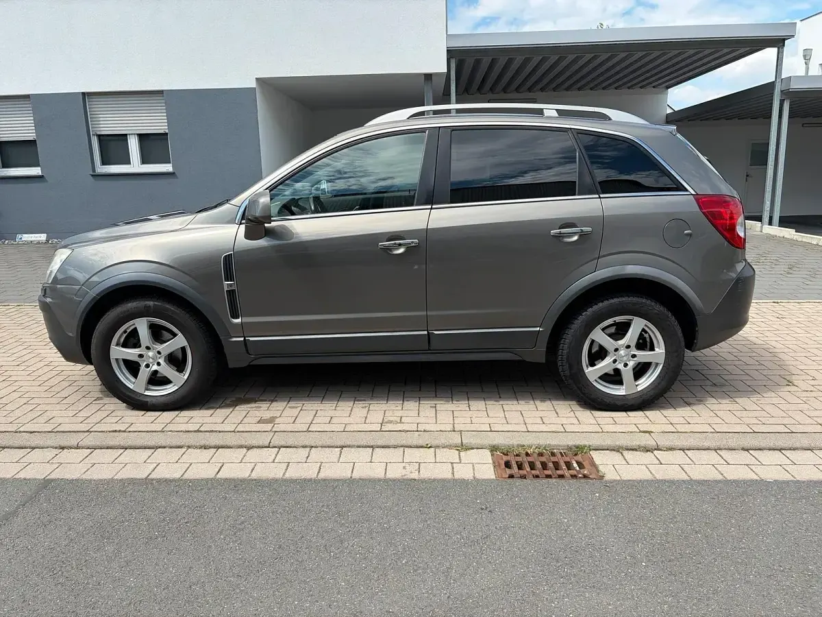 Gebraucht Opel Antara 150 PS (110 kW) 2008 Grau SUV