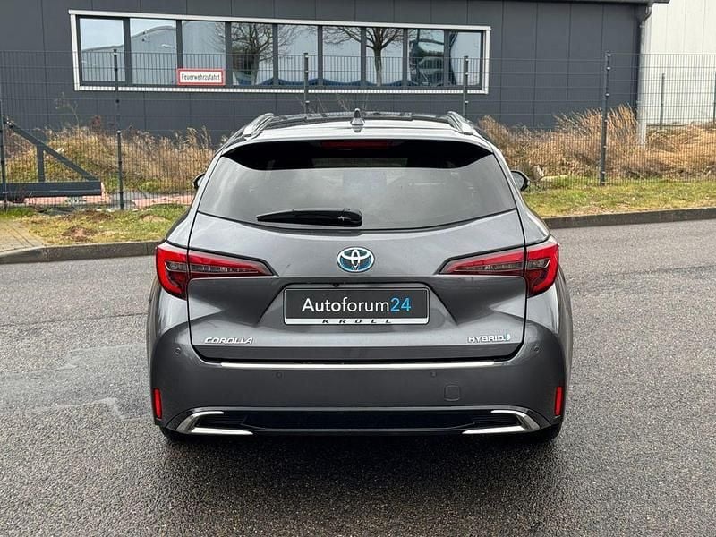 Gebraucht Toyota Corolla Team 152 PS (111 kW) 2023 Grau Kombi