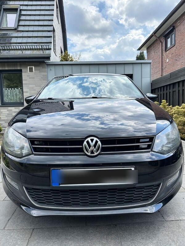 Schwarz Gebraucht 2012 VW Polo Comfortline Kleinwagen | 8.999 € (Teuer) - Bild 1/4