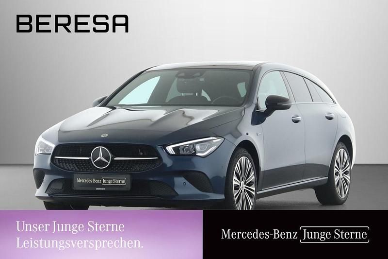 Blau Gebraucht 2021 Mercedes CLA250e Shooting Brake Progressive Kombi | 26.985 € (Guter Preis) - Bild 1/3