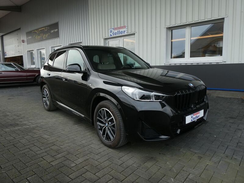 Schwarz Gebraucht 2023 BMW X1 M Sport SUV | 41.900 € (Etwas zu teuer) - Bild 1/4