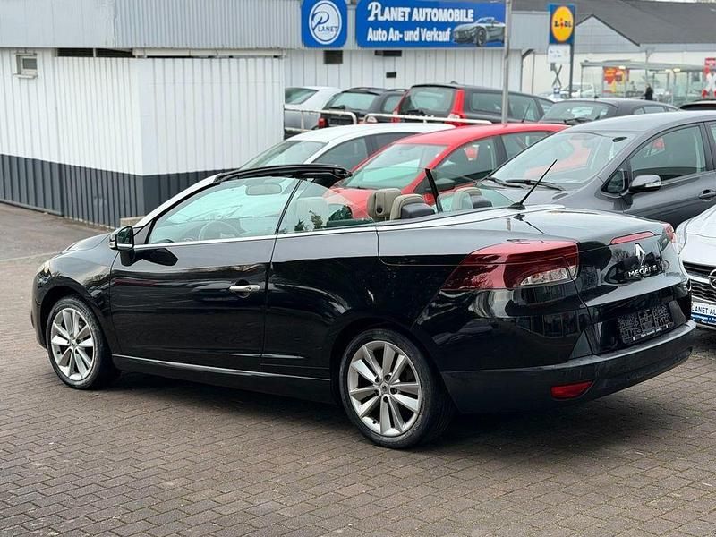 Gebraucht Renault Mégane Cabriolet Luxe 131 PS (96 kW) 2011 Schwarz Cabrio