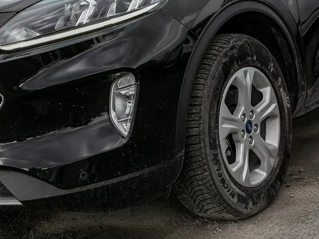 Gebraucht Ford Kuga Cool & Connect 224 PS (164 kW) 2022 Schwarz SUV