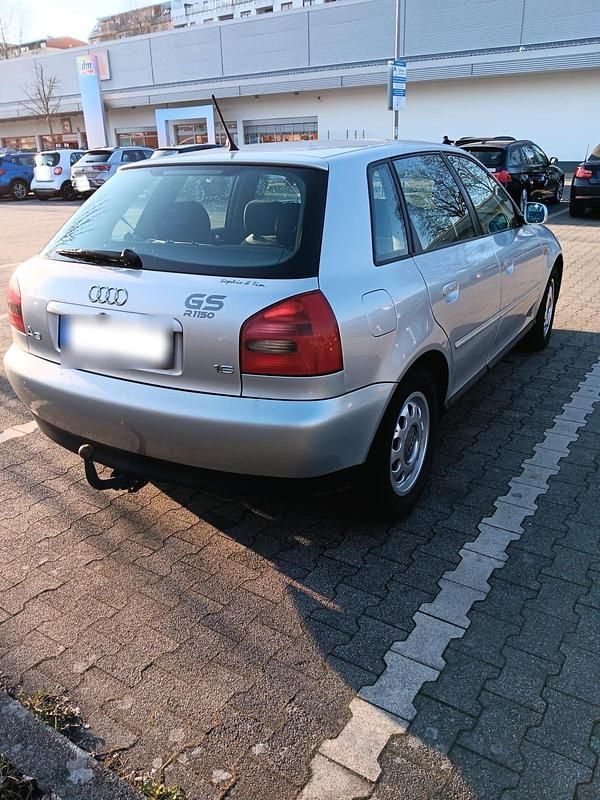 Usata Audi A3 74 CV (54 kW) 2000 Argento Utilitaria