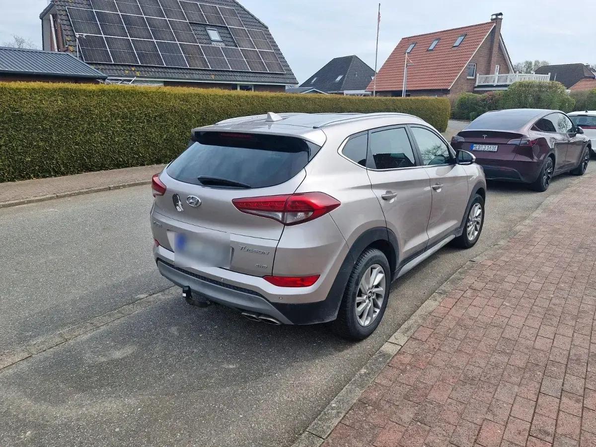 Gebraucht Hyundai Tucson 136 PS (100 kW) 2017 Weiß SUV