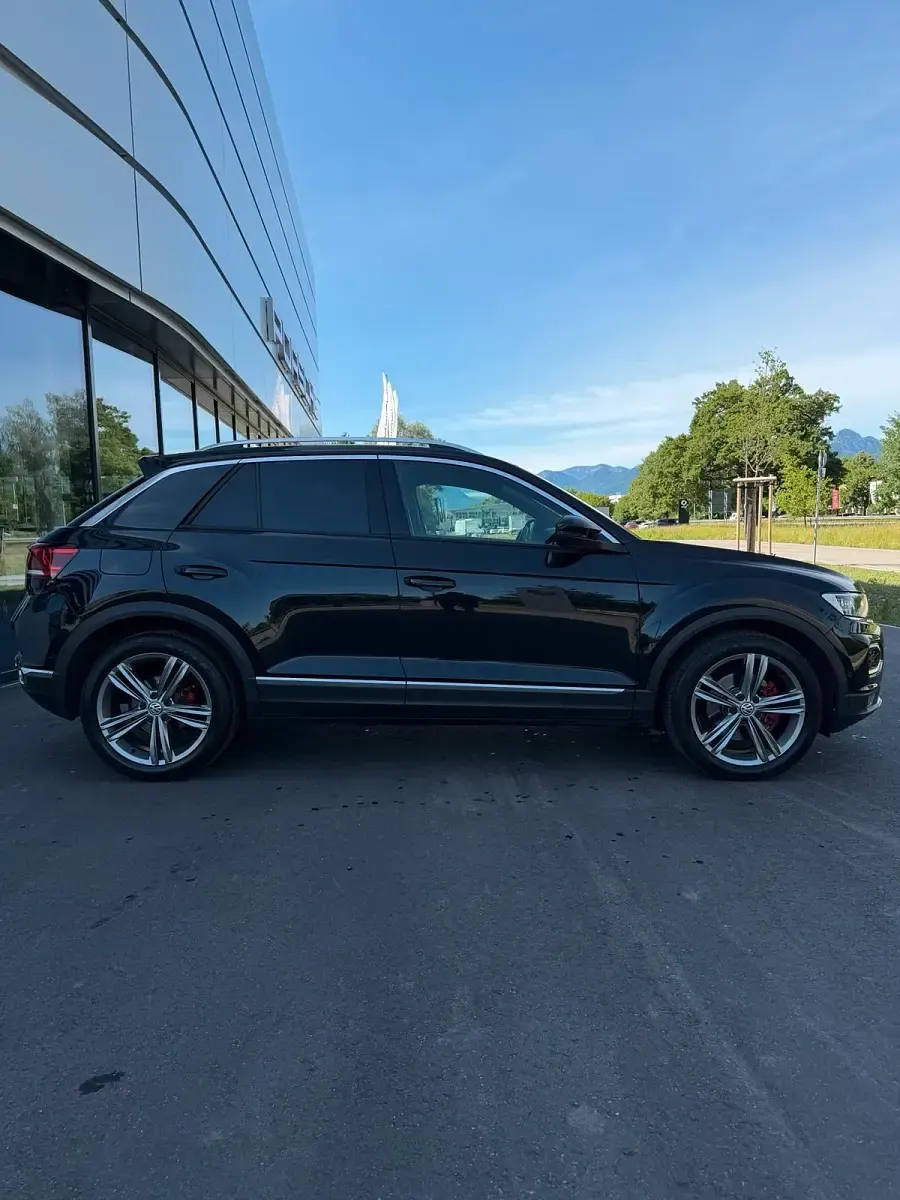 Gebraucht VW T-Roc Beats 190 PS (139 kW) 2018 Schwarz SUV
