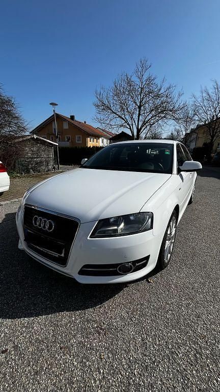Gebraucht Audi A3 S-Line 170 PS (125 kW) 2011 Weiß Kleinwagen