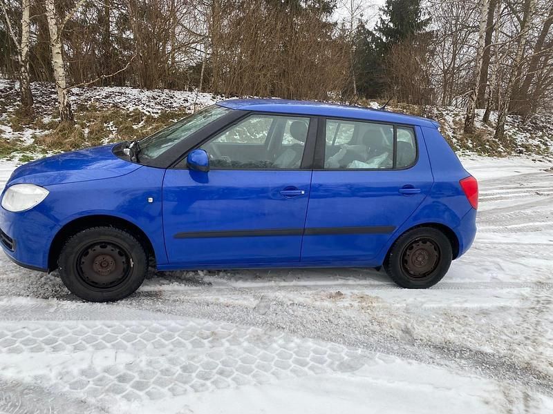 Gebraucht Skoda Fabia 86 PS (63 kW) 2009 Blau Limousine