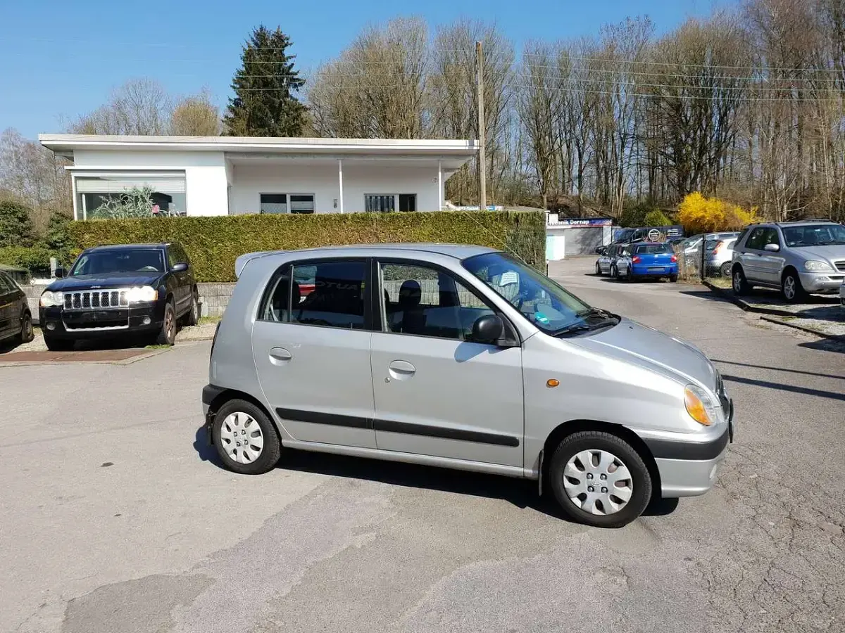 Gebraucht Hyundai Atos GLS 58 PS (42 kW) 2001 Silber Kleinwagen