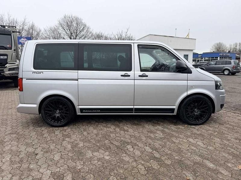 Gebraucht VW Multivan 140 PS (102 kW) 2013 Silber Van
