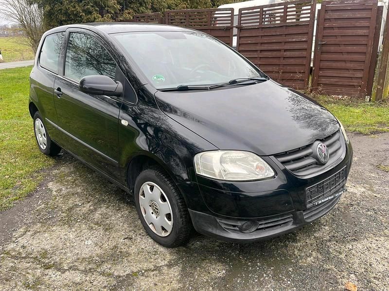 Second-hand VW Fox 55 CP (40 kW) 2006 Negru Hatchback