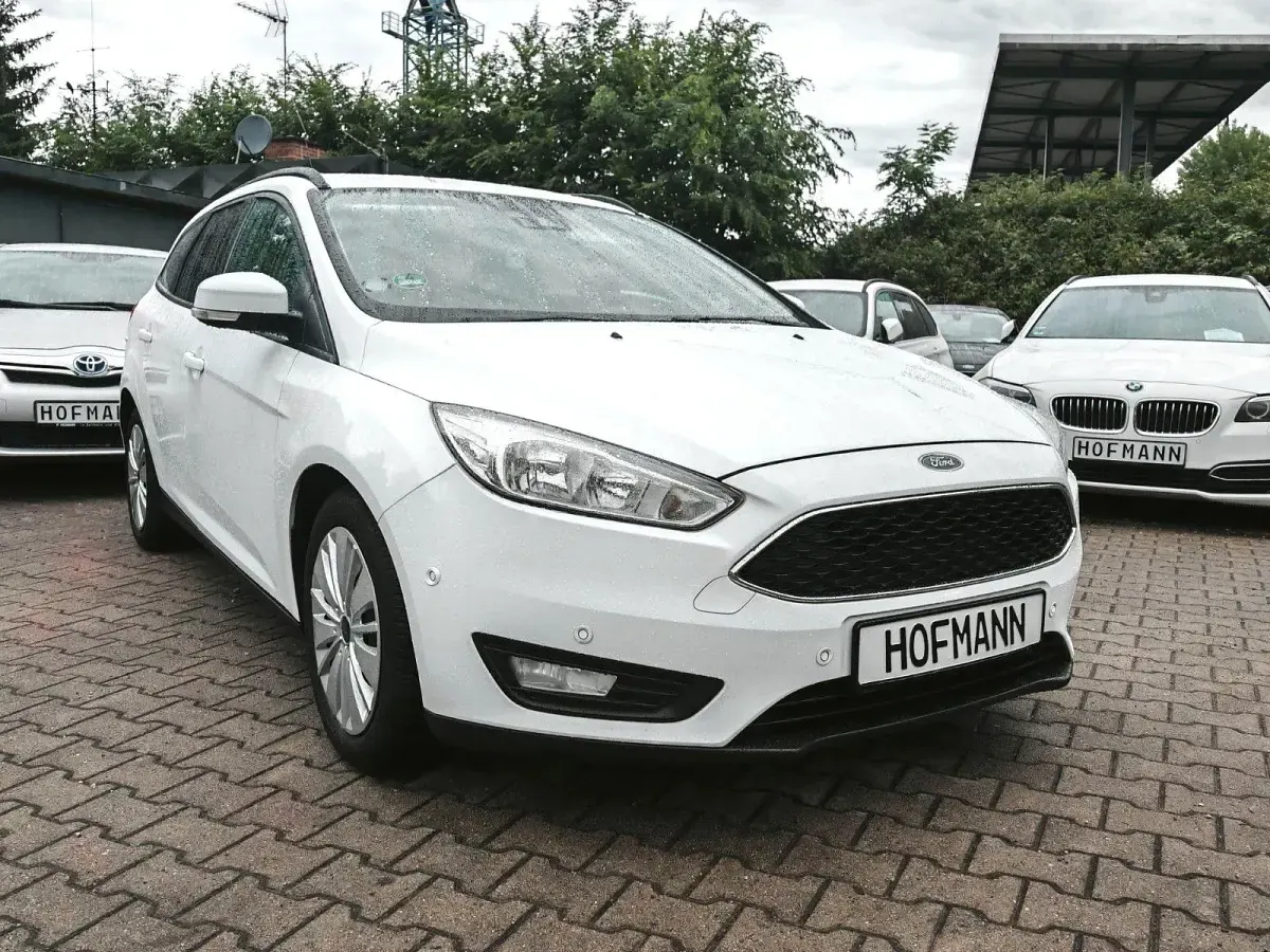 Gebraucht Ford Focus 120 PS (88 kW) 2014 Weiß Kombi