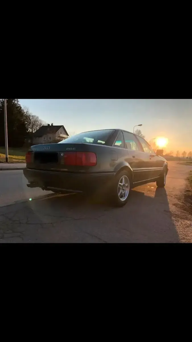 Gebraucht Audi 80 Basis 150 PS (110 kW) 1993 Andere farben Limousine
