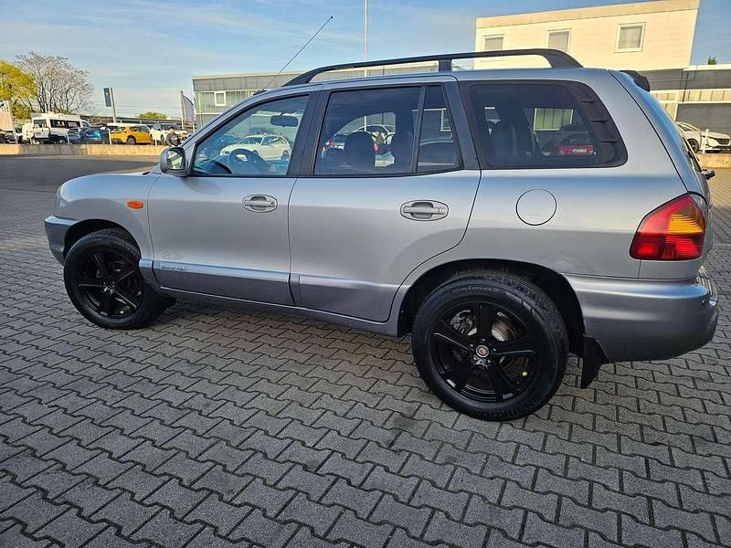 Gebraucht Hyundai Santa Fe GLS 145 PS (106 kW) 2004 Silber SUV
